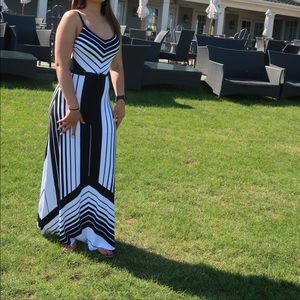 Bebe maxi dress